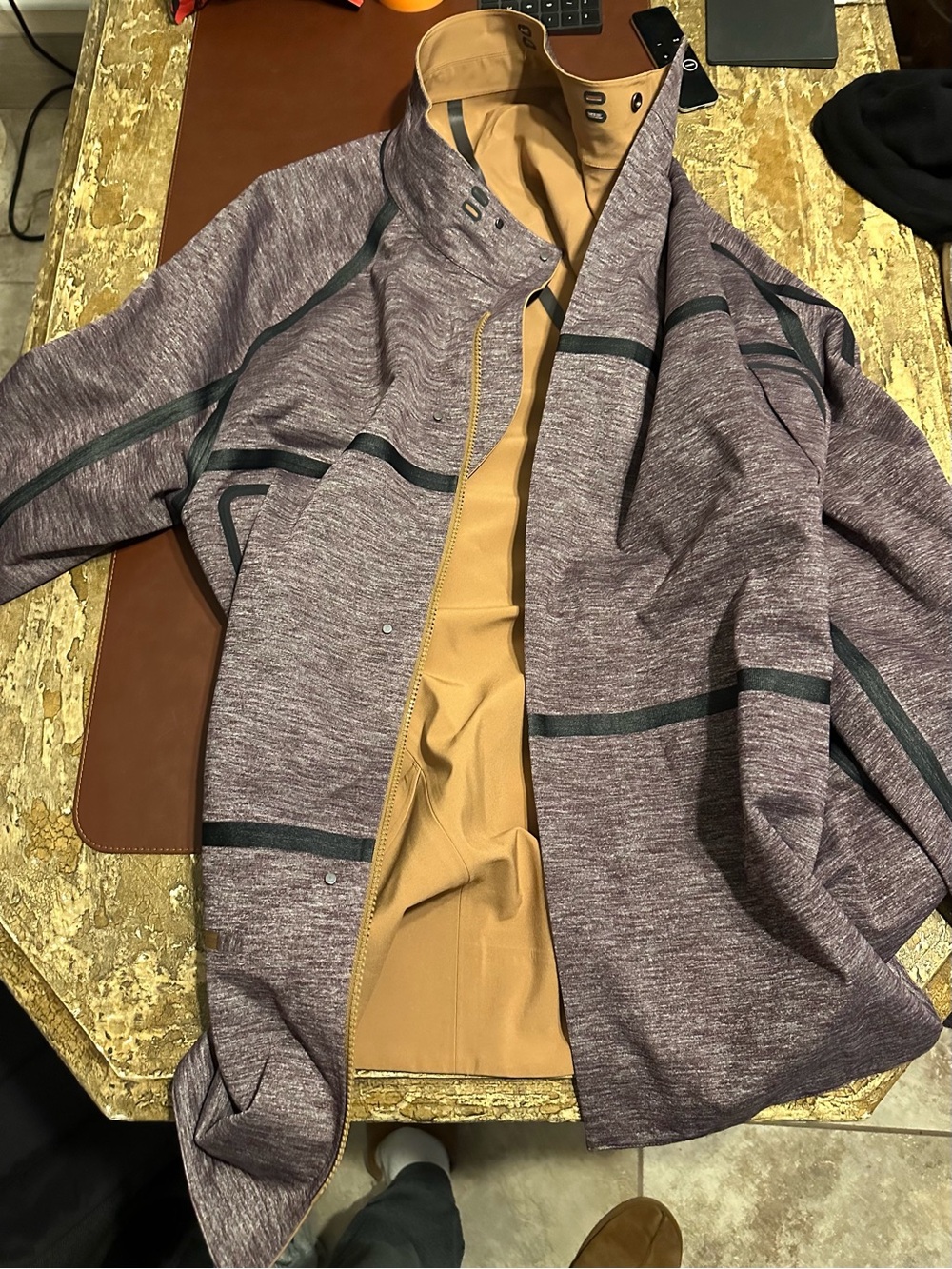 lululemon athletica Men's Mauve Heather Zip Jacket with Tan Lining